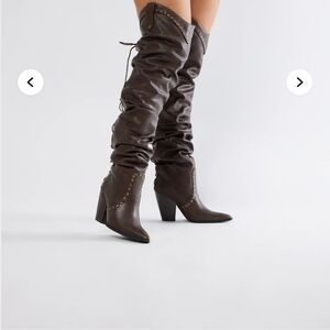 Nashville Trip Cowboy Boots - Brown